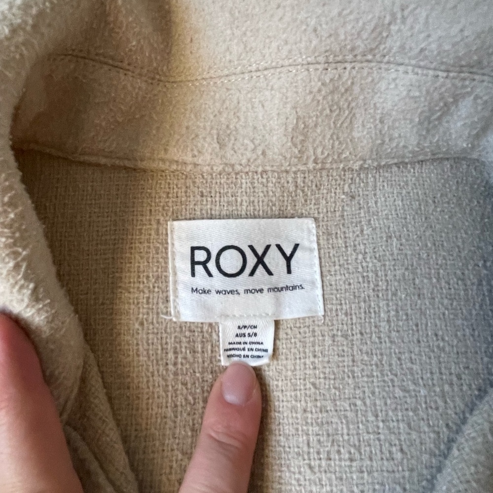 Women’s Roxy Beige Shacket - Picture 2 of 13
